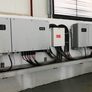 sistema-de-baterias-solares-para-armazenamento-300x300