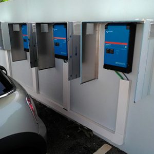 sistema-fotovoltaico-com-baterias-de-armazenamento-300x300